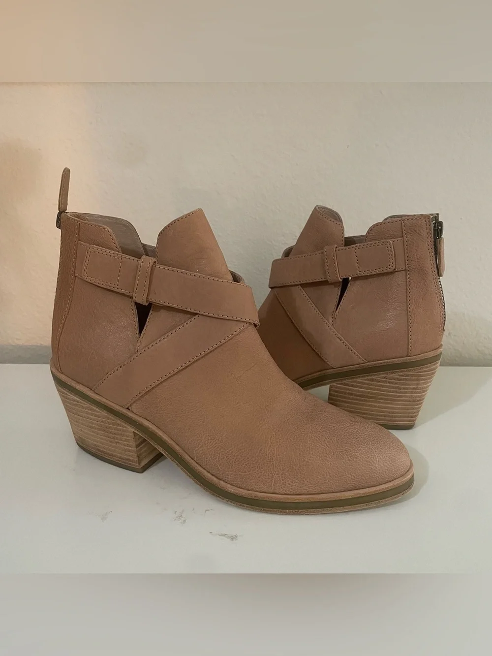 Eileen Fisher Derby Leather Ankle Booties Size 10